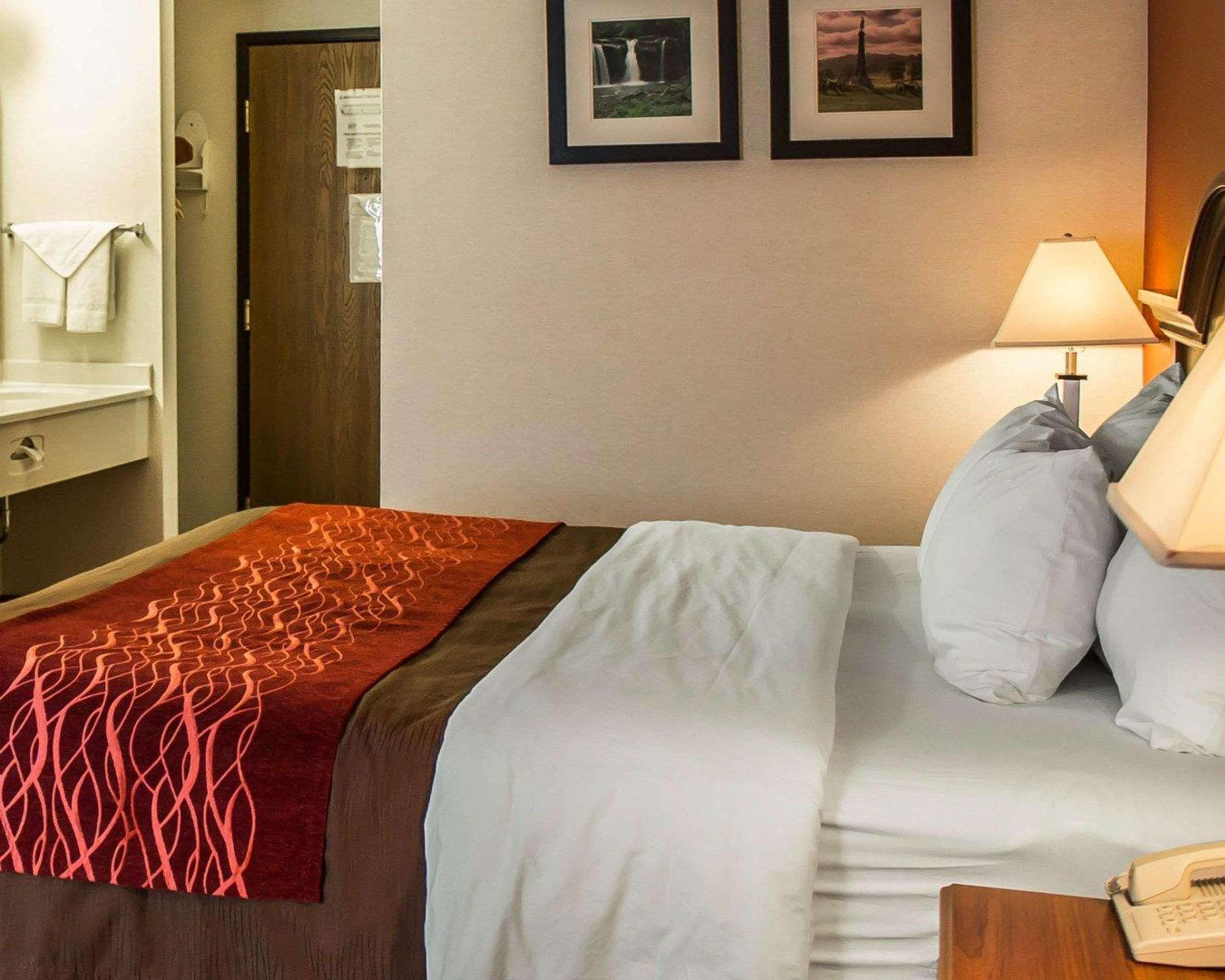 Quality Inn East Liverpool Εξωτερικό φωτογραφία