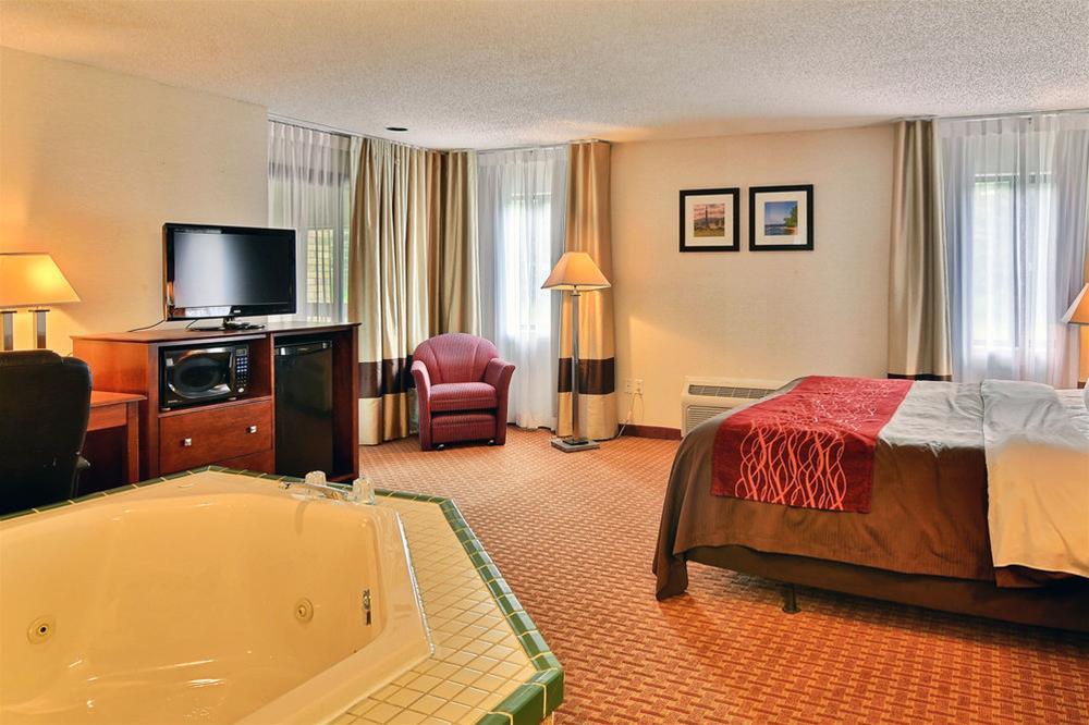 Quality Inn East Liverpool Εξωτερικό φωτογραφία