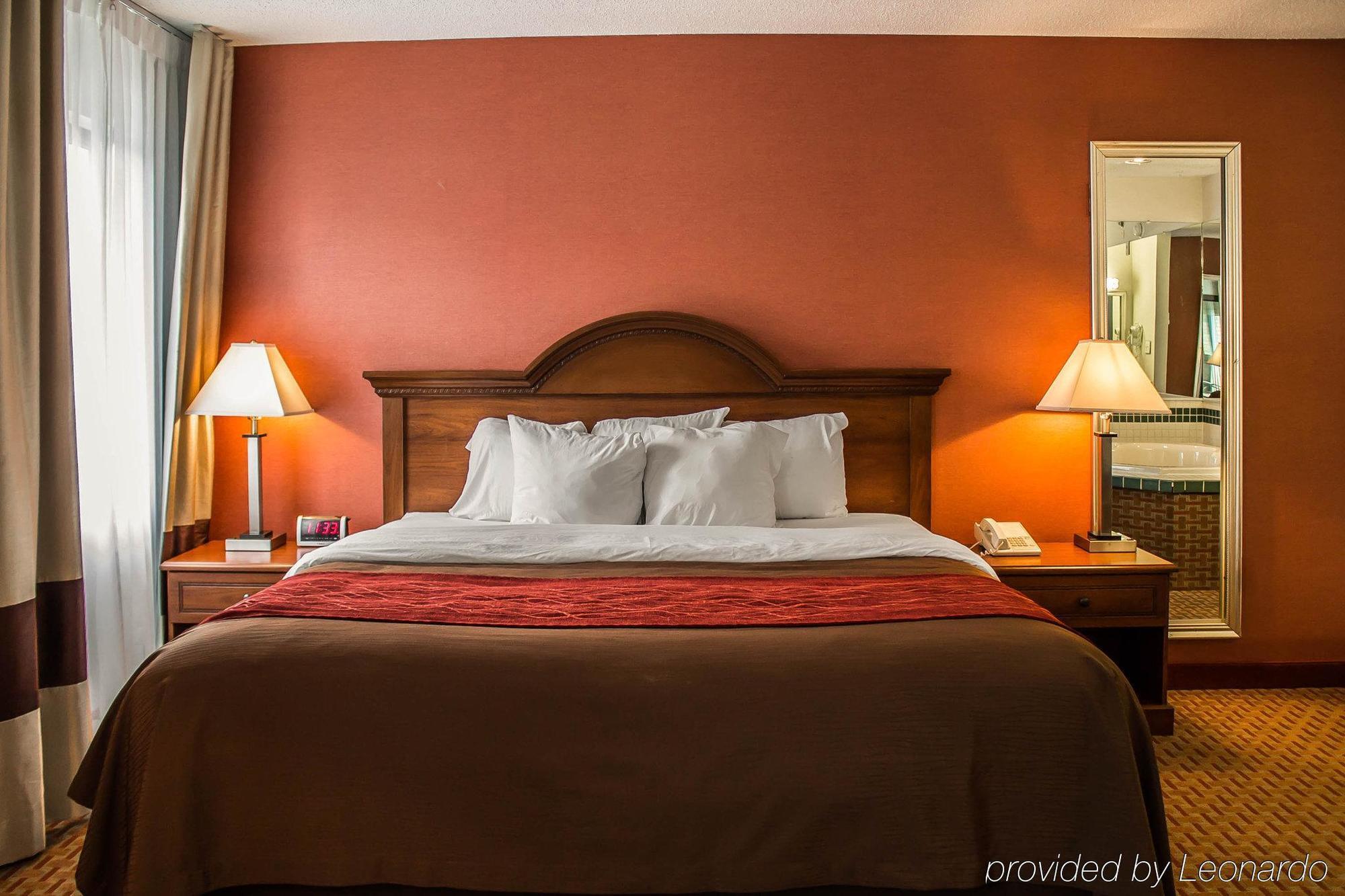 Quality Inn East Liverpool Εξωτερικό φωτογραφία