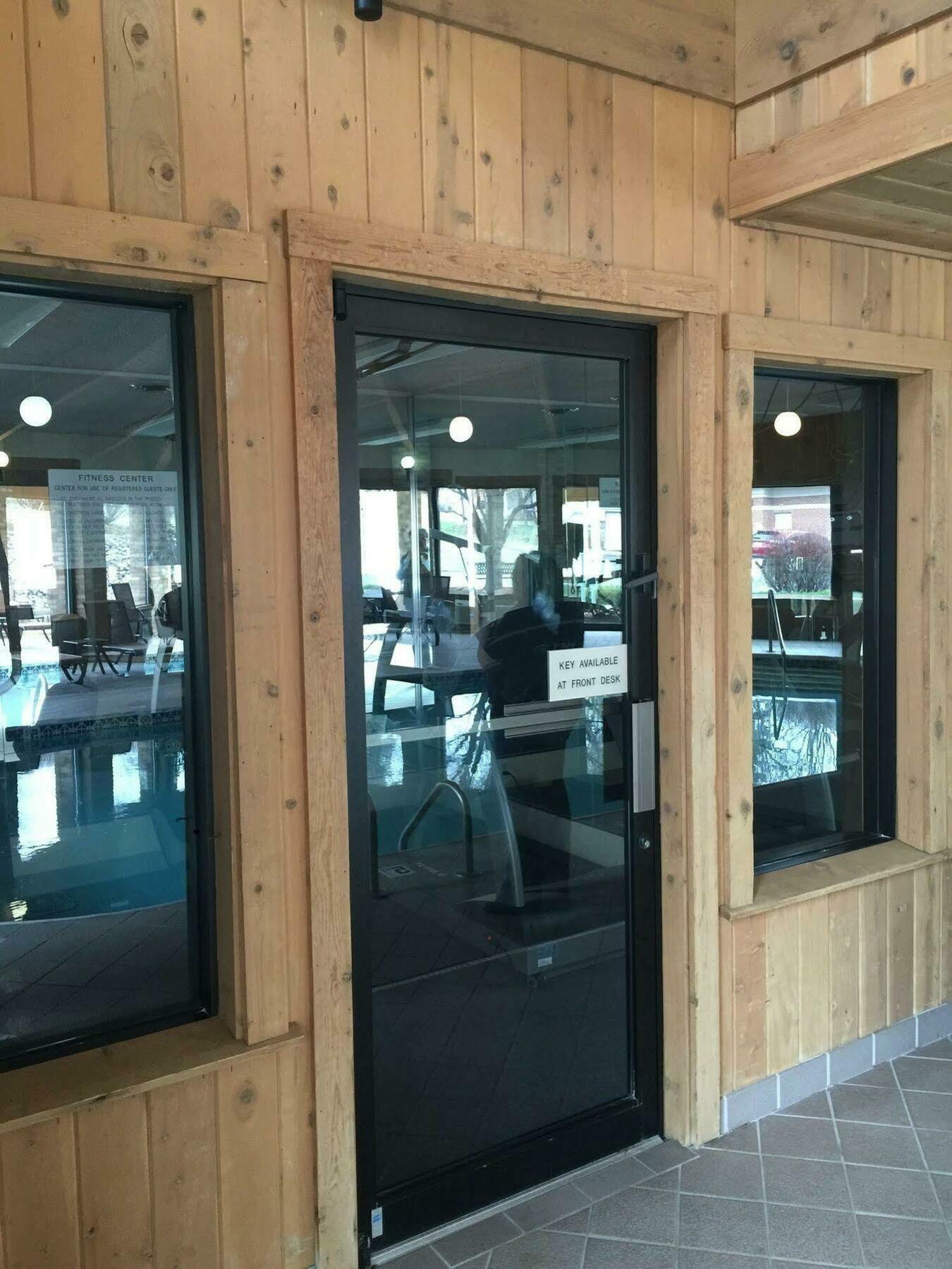 Quality Inn East Liverpool Εξωτερικό φωτογραφία